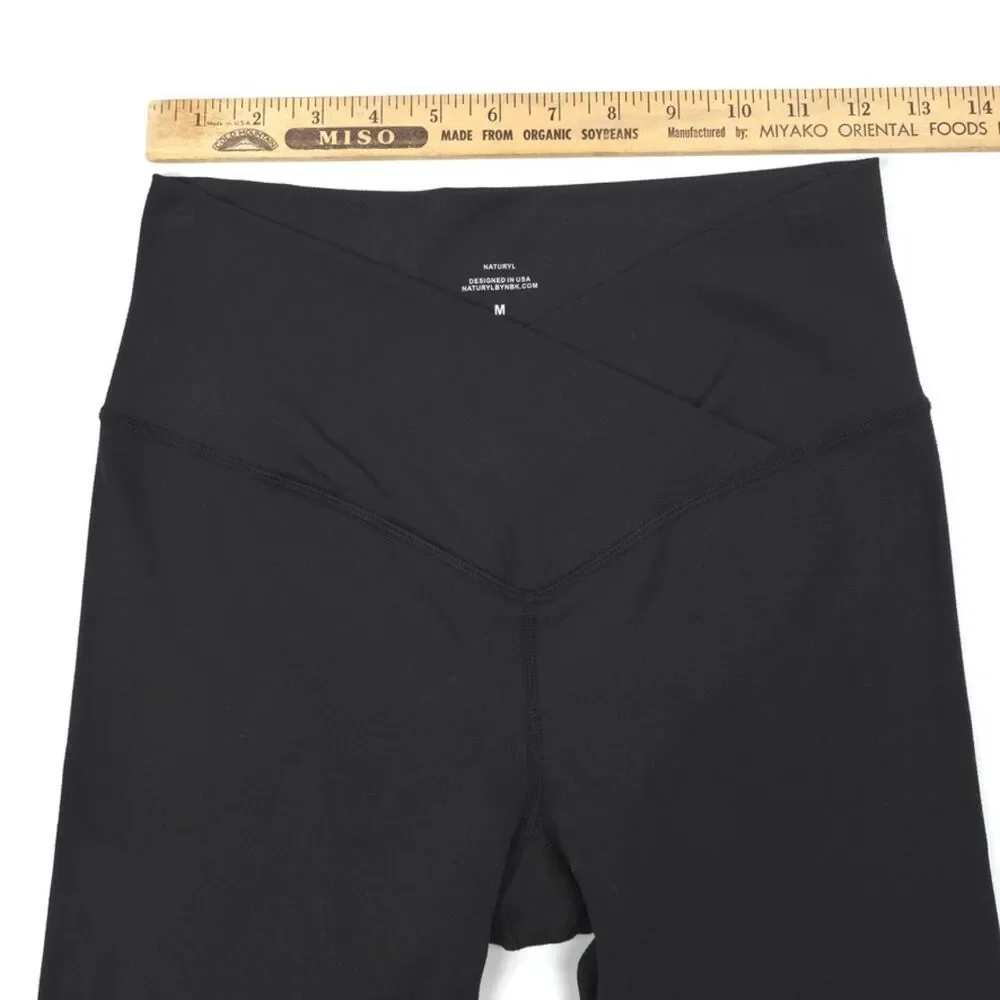 NATURYL Crossover Cropped Leggings Black Athleisure Yoga Lounge Sporty Grym